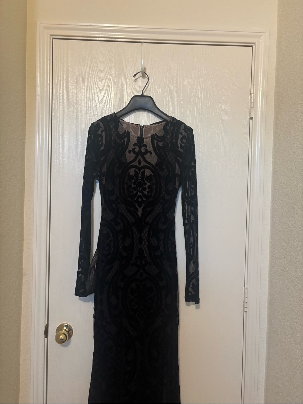 BCBGMaxAzria Black Sheer Lace Long-Sleeve Gown